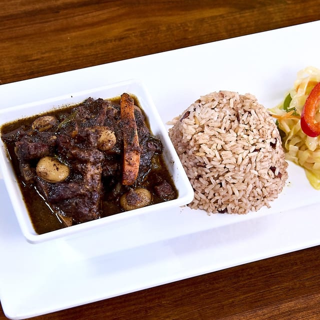 OXTAILS (MUST TRY) (E).